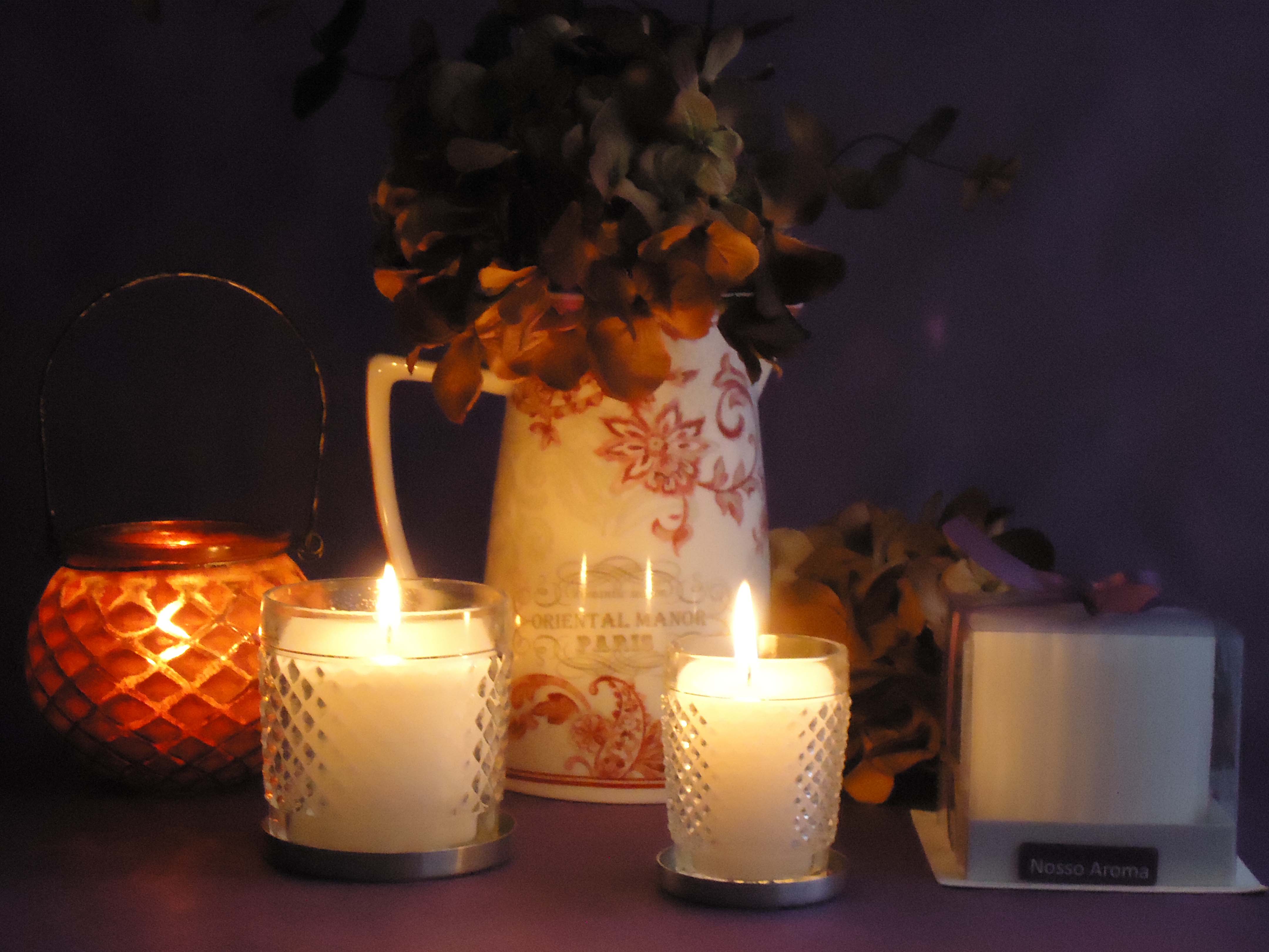 <h2>Velas com Aroma</h2>