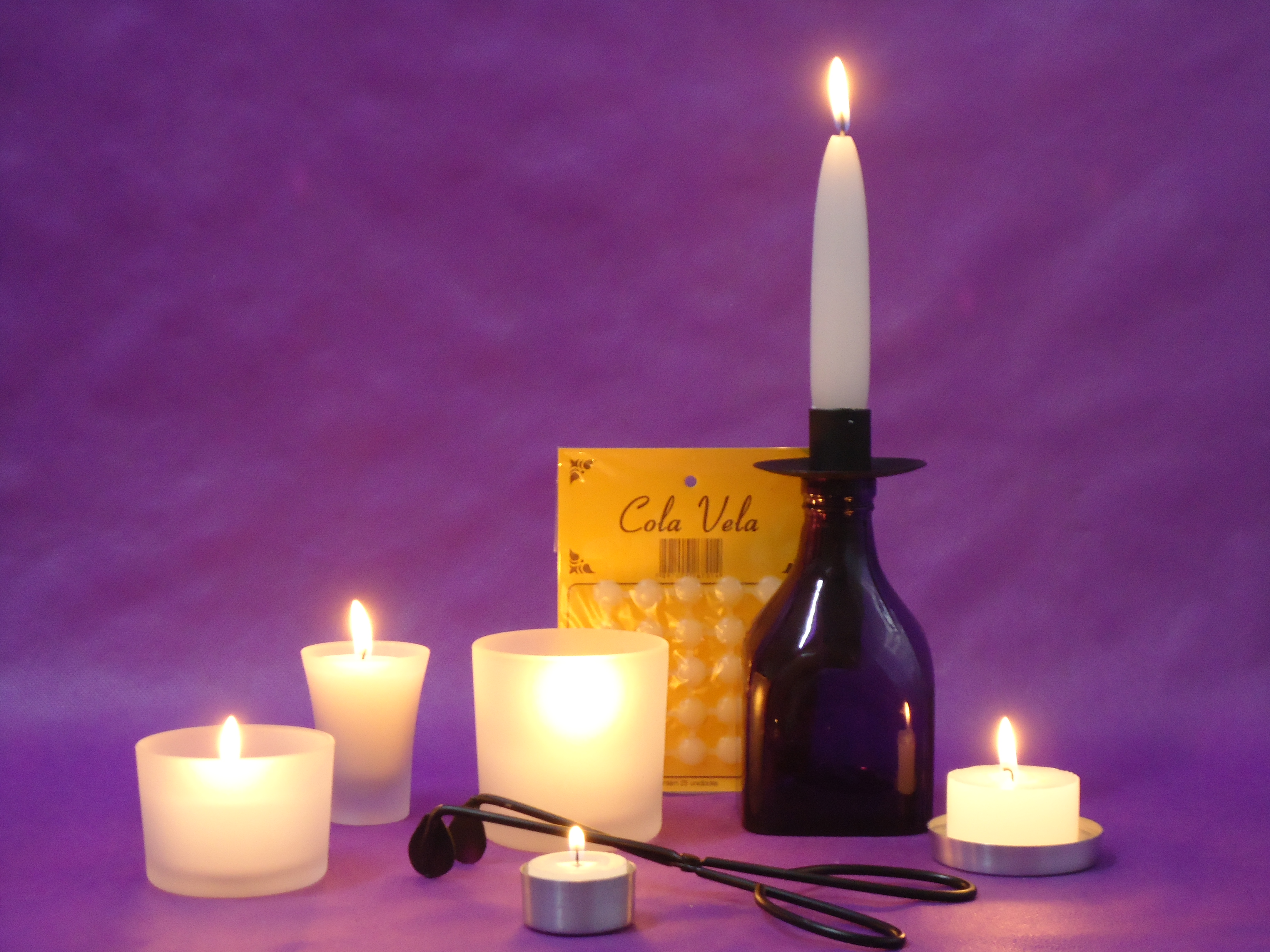 <h2>Velas Para o Dia a Dia e Acessórios</h2>